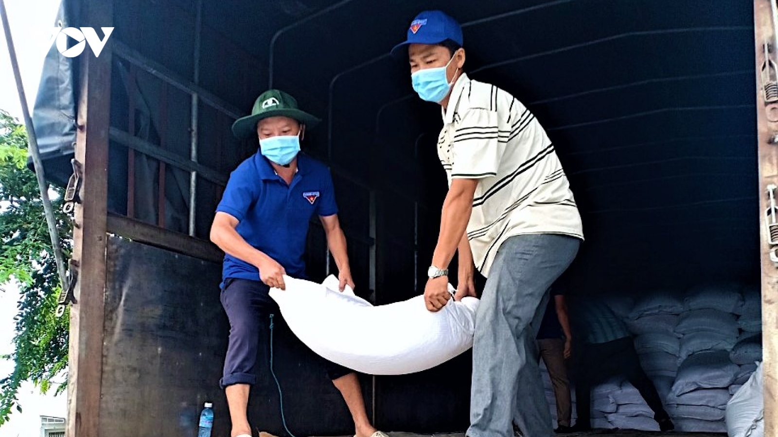 Các địa phương trên cả nước nỗ lực hỗ trợ công tác phòng chống dịch Covid-19
