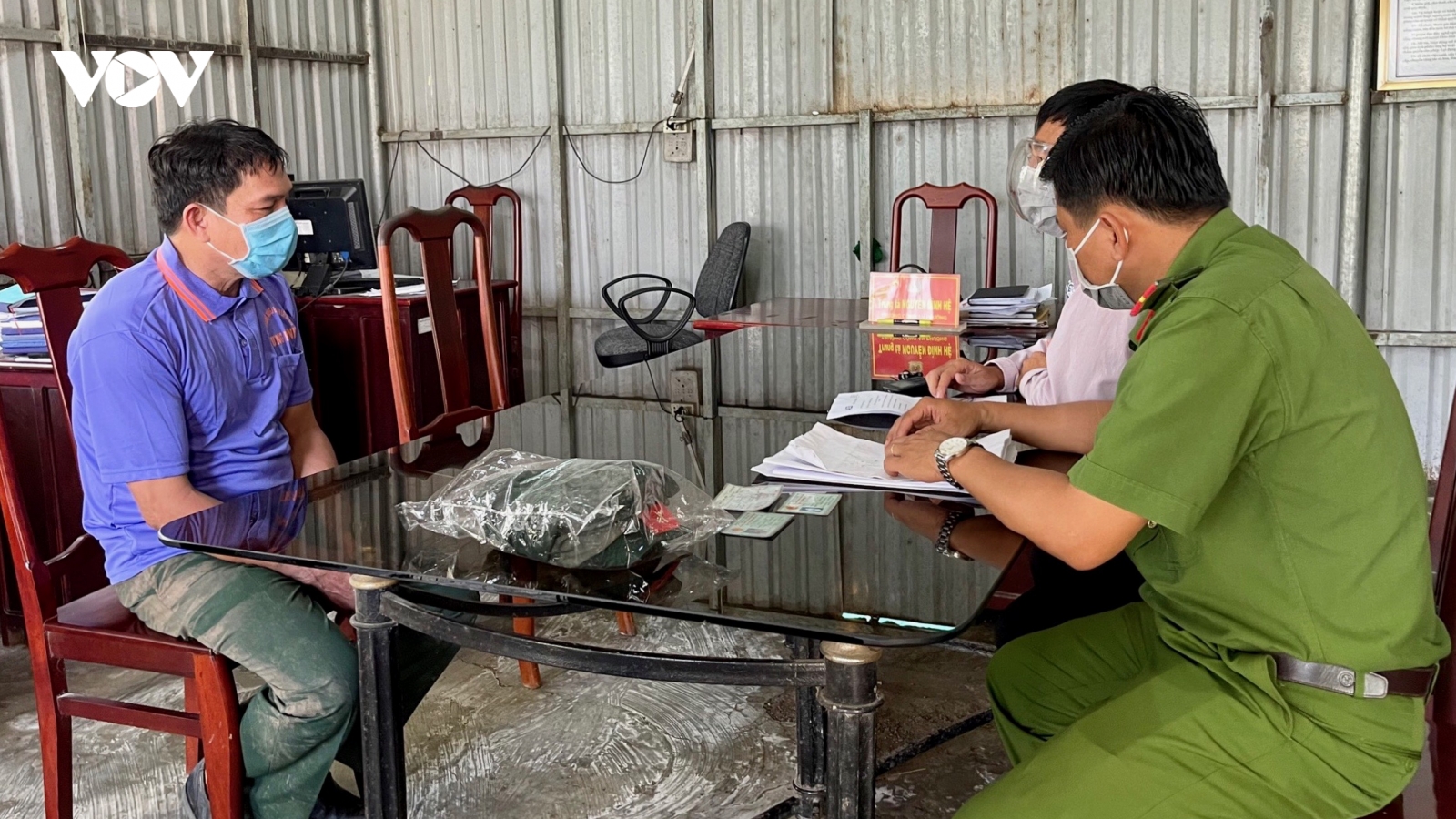 Đối tượng giả danh Đại tá quân đội vượt chốt bị khởi tố hành vi lừa đảo