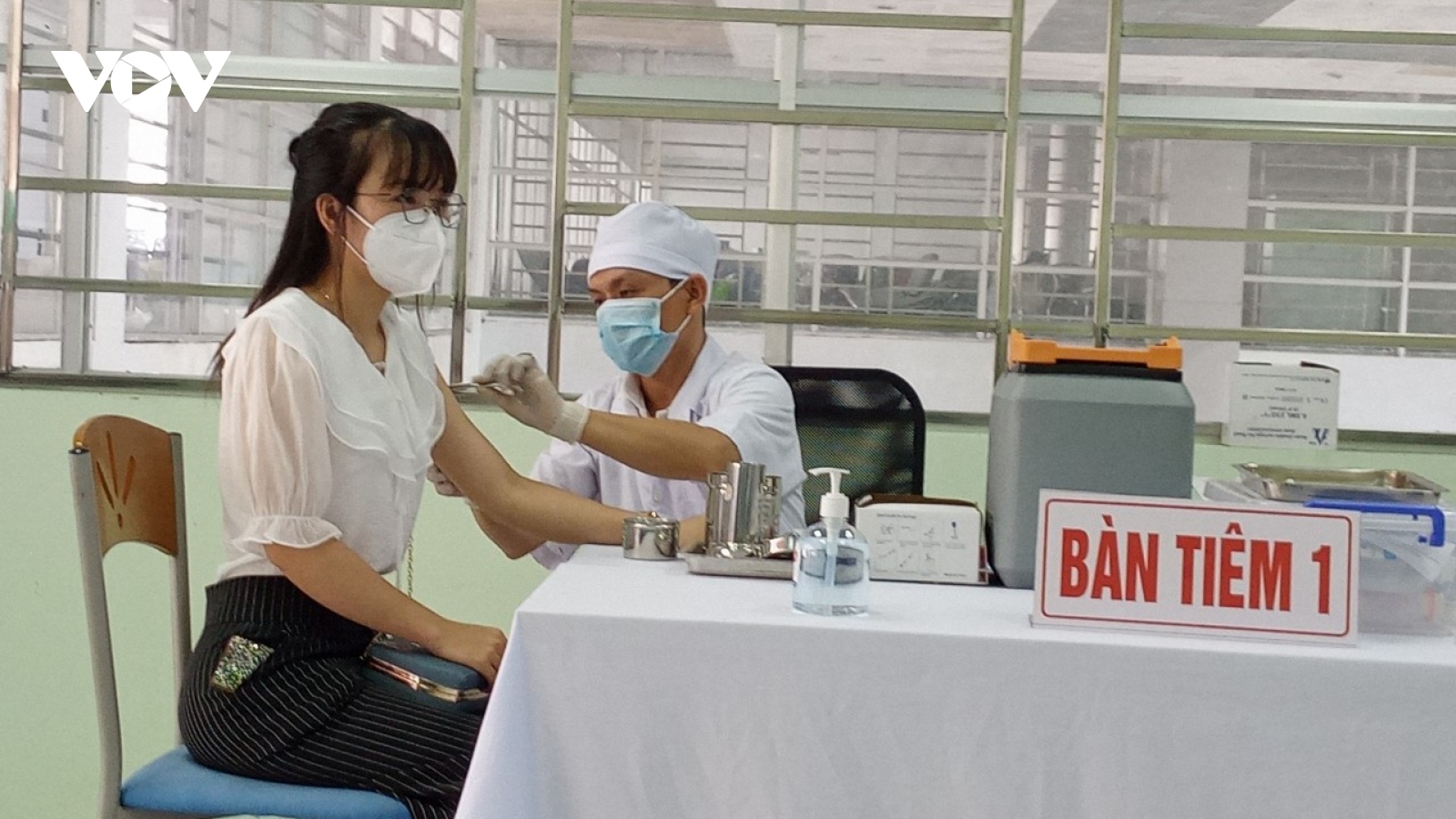 Hậu Giang tiêm vaccine đạt hơn 90% tổng số liều được Bộ Y tế phân bổ