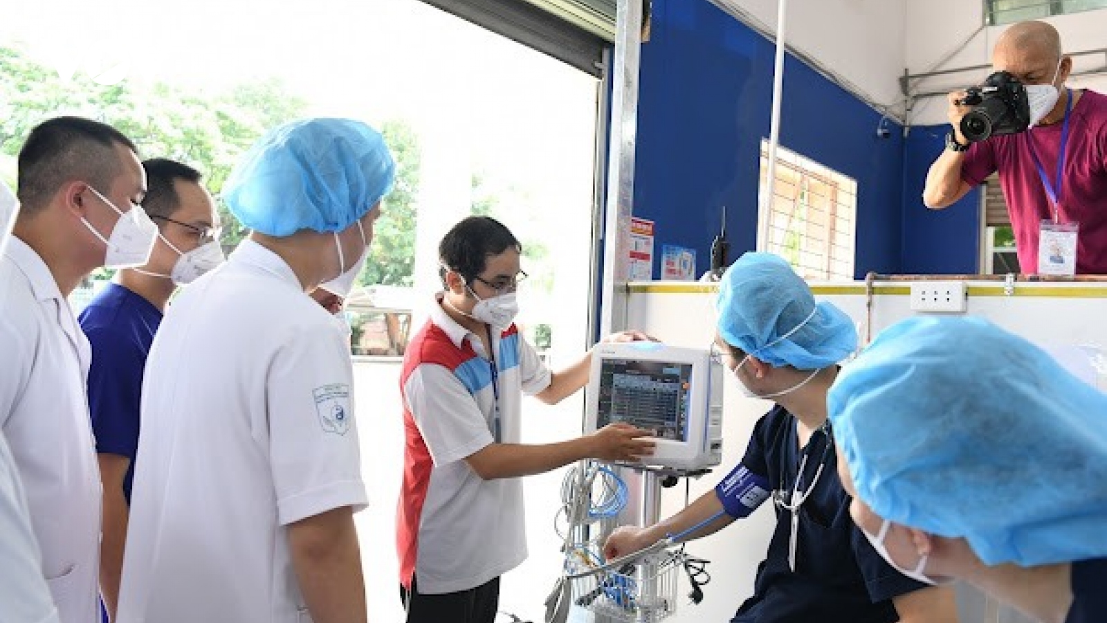 TP.HCM:  “Túi thuốc cùng F0 chiến thắng Covid-19” trao tận nhà dân