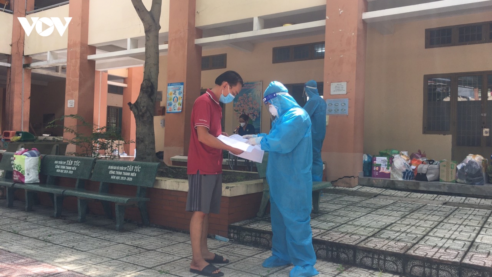 TP.HCM mở đường dây nóng “Mạng lưới thầy thuốc đồng hành” hỗ trợ bệnh nhân Covid-19