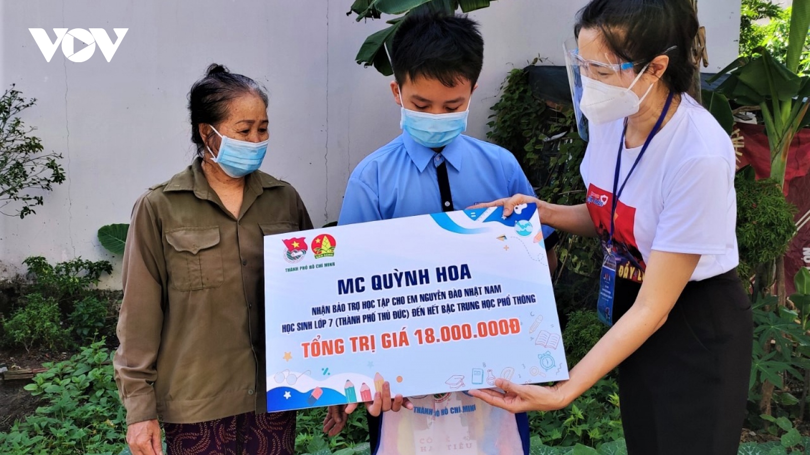 TP.HCM: Gần 400 học sinh có người thân mất vì Covid - 19 được bảo trợ học tập