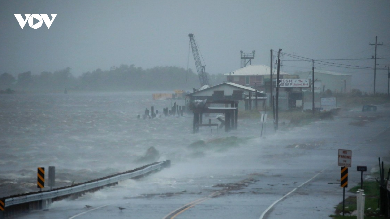 Siêu bão Ida đổ bộ vào bang Louisiana của Mỹ