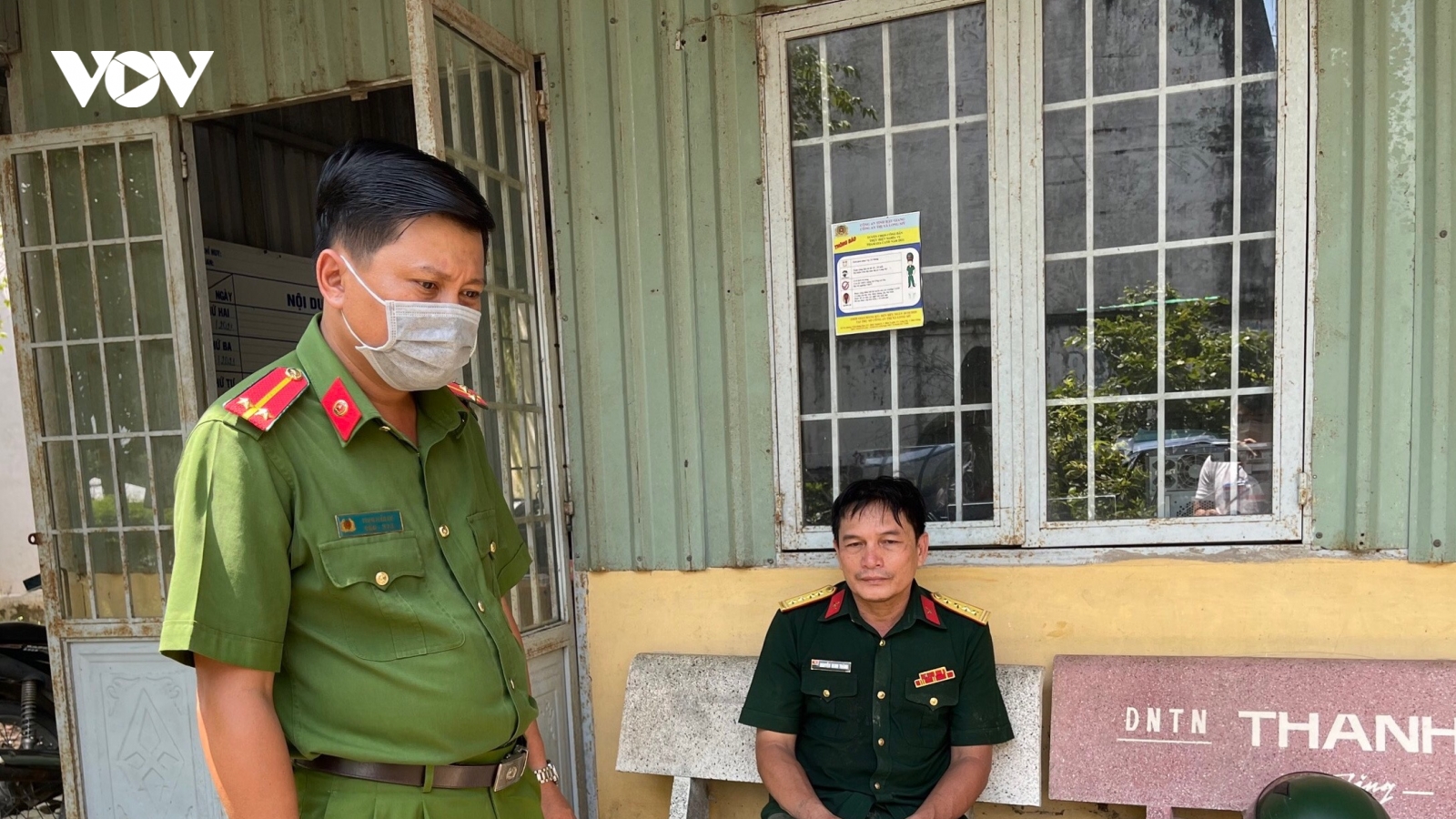 Giả danh đại tá quân đội, "thông chốt" kiểm dịch tại Hậu Giang