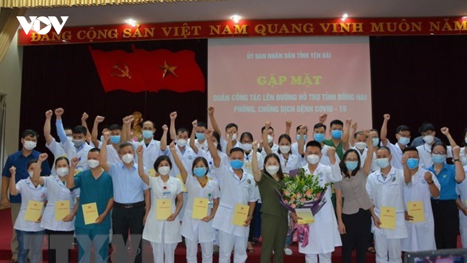 More medical workers sent to help with pandemic control in southern localities