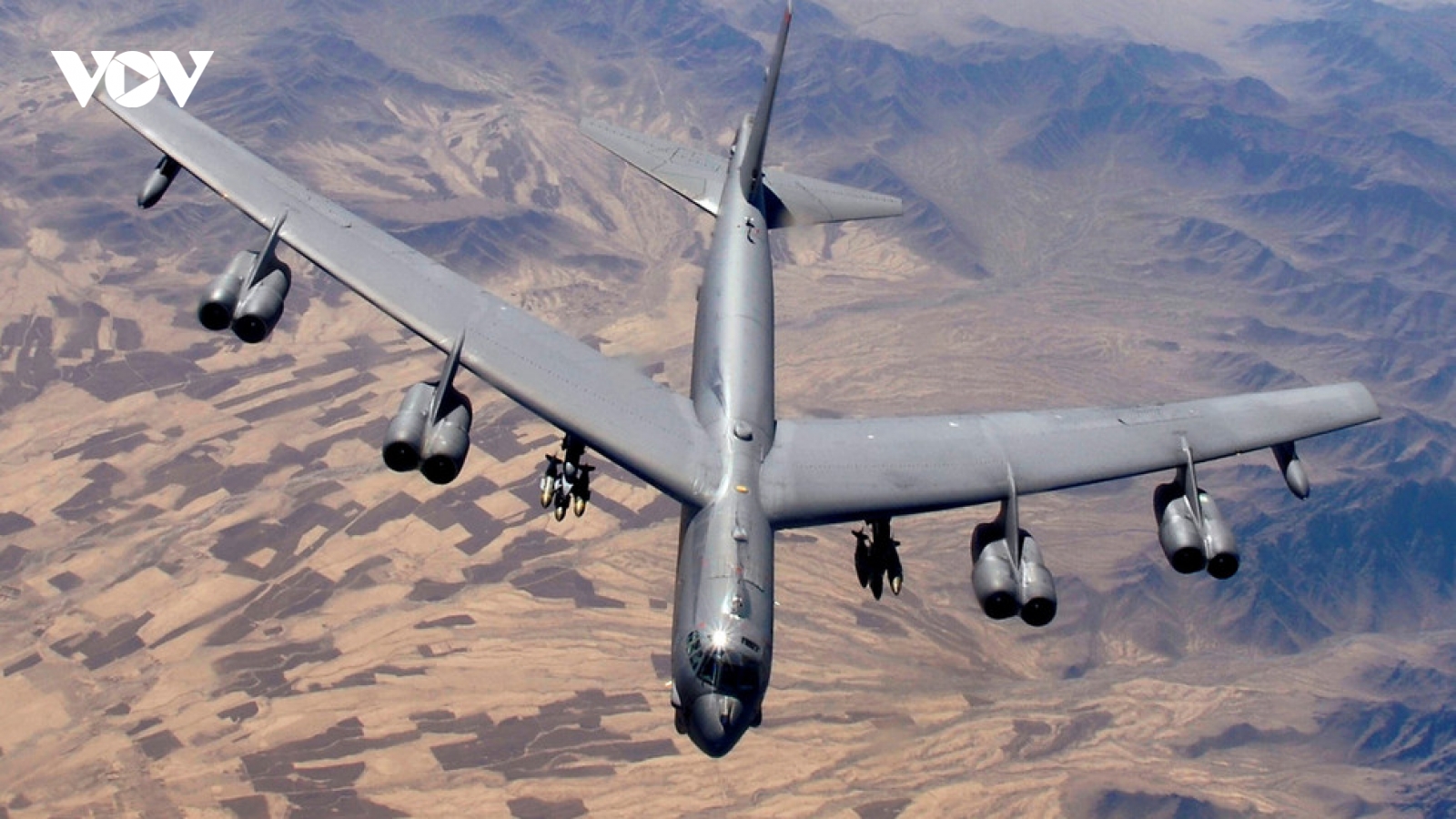 Mỹ điều B-52 đến Afghanistan không kích Taliban
