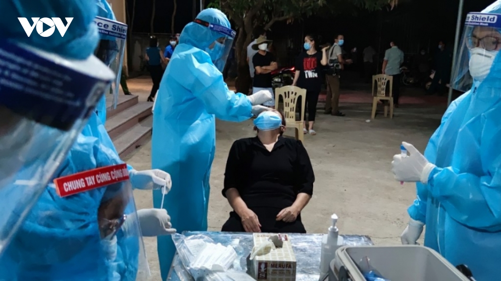 Nghệ An có thêm 59 ca mắc Covid-19, chủ yếu liên quan chợ đầu mối TP Vinh