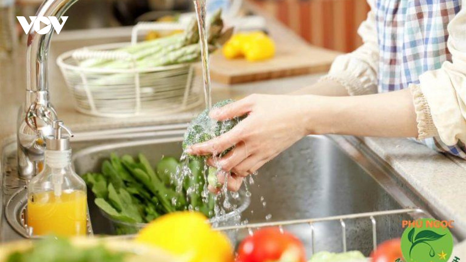 Chính thức áp dụng giá nước sạch mới từ hôm nay (5/8)