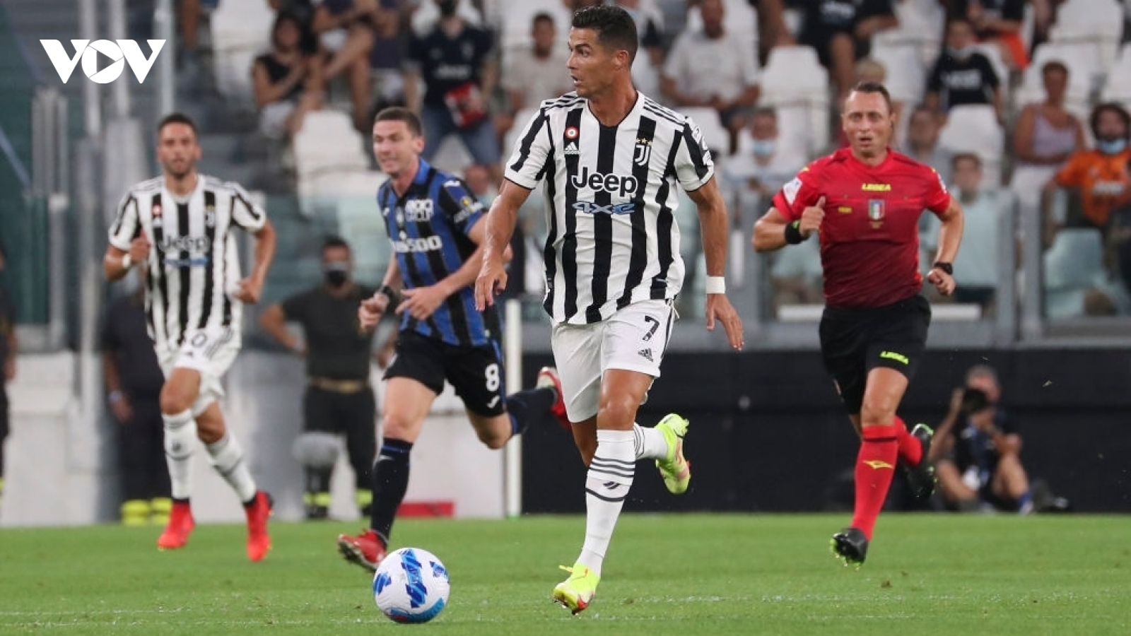 Cristiano Ronaldo làm điều đặc biệt giúp Juventus thắng trận