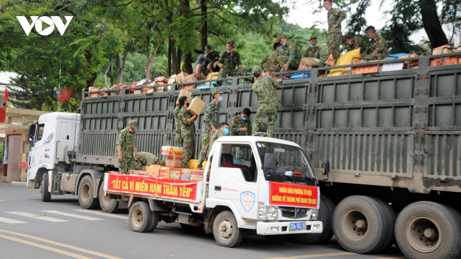 Sơn La chuyển hơn 50 tấn thực phẩm hỗ trợ TP.HCM chống dịch