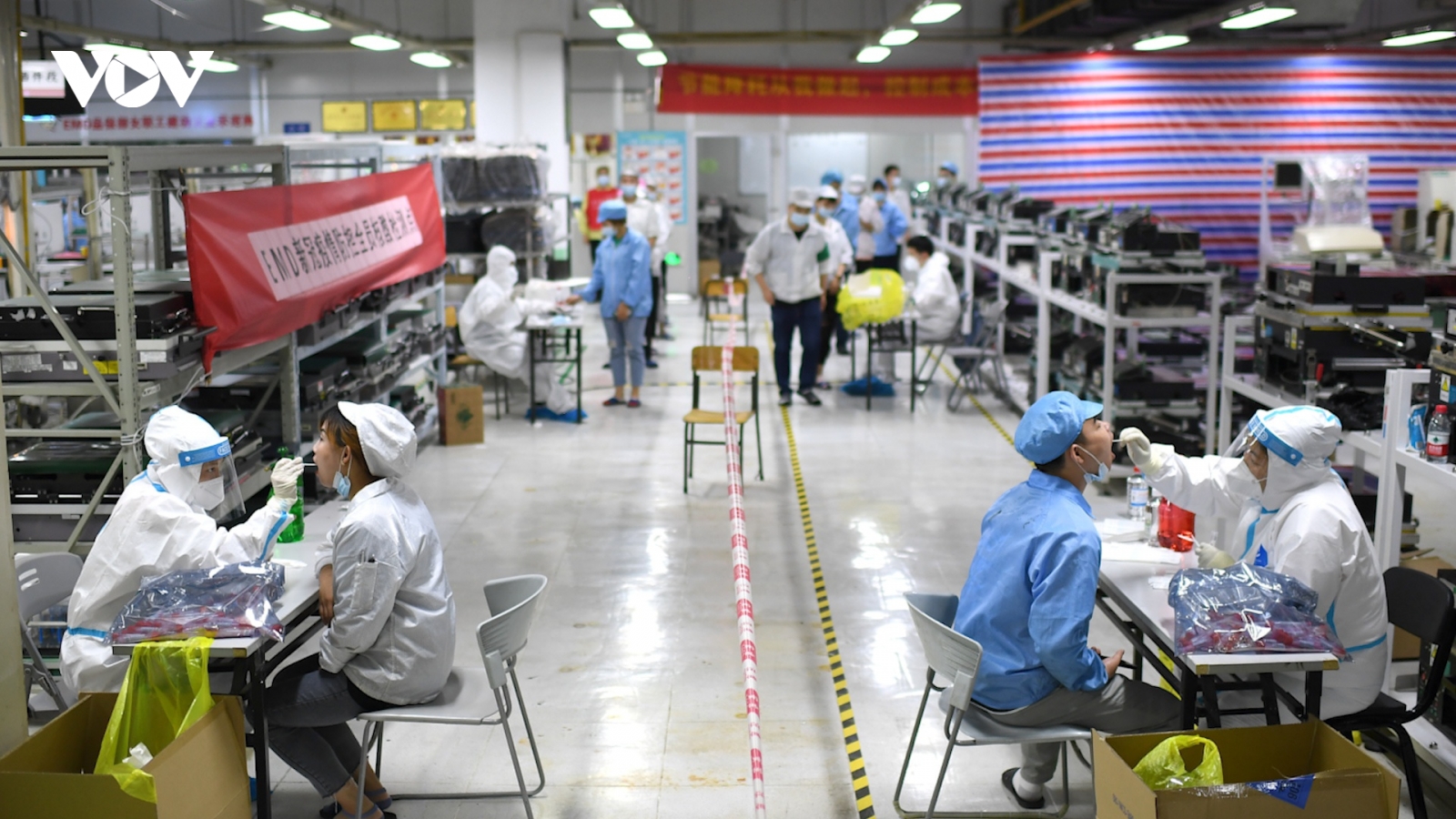Trung Quốc kỷ luật thêm 20 quan chức, bắt giam giáo viên đề nghị sống chung với Covid-19