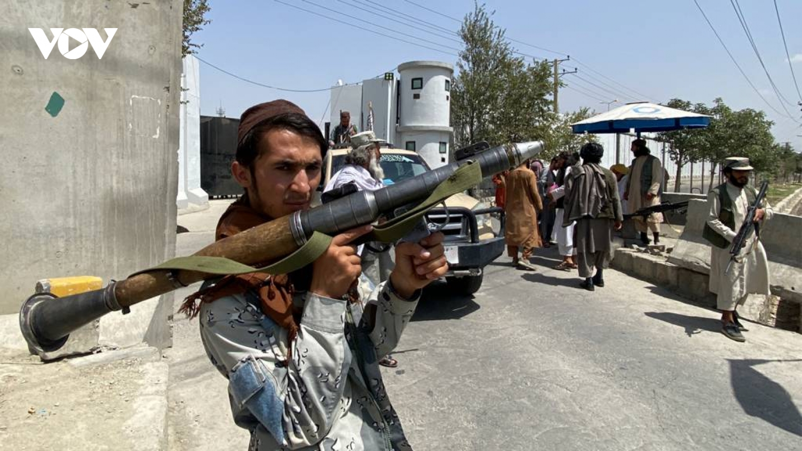 AFP: Nỗi sợ bao trùm khi Taliban “gõ cửa từng nhà” tìm người từng cộng tác với Mỹ và NATO