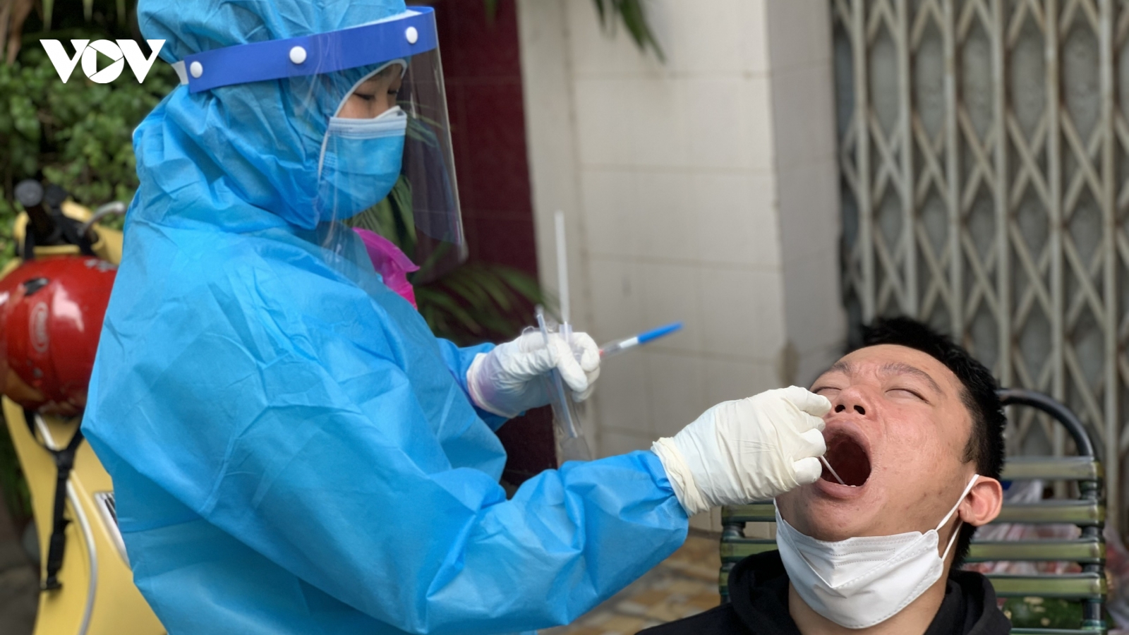 Vì sao các ca mắc COVID-19 trong cộng đồng ở TP.HCM vẫn gia tăng?