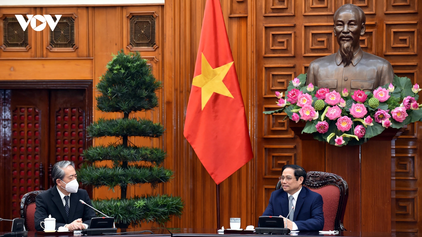 Thủ tướng Chính phủ Phạm Minh Chính tiếp Đại sứ Trung Quốc tại Việt Nam