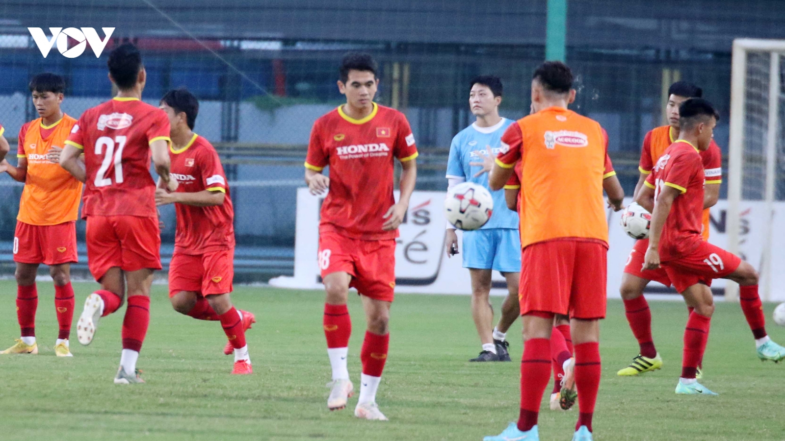 3 tân binh của ĐT Việt Nam tập luyện cùng đội U22