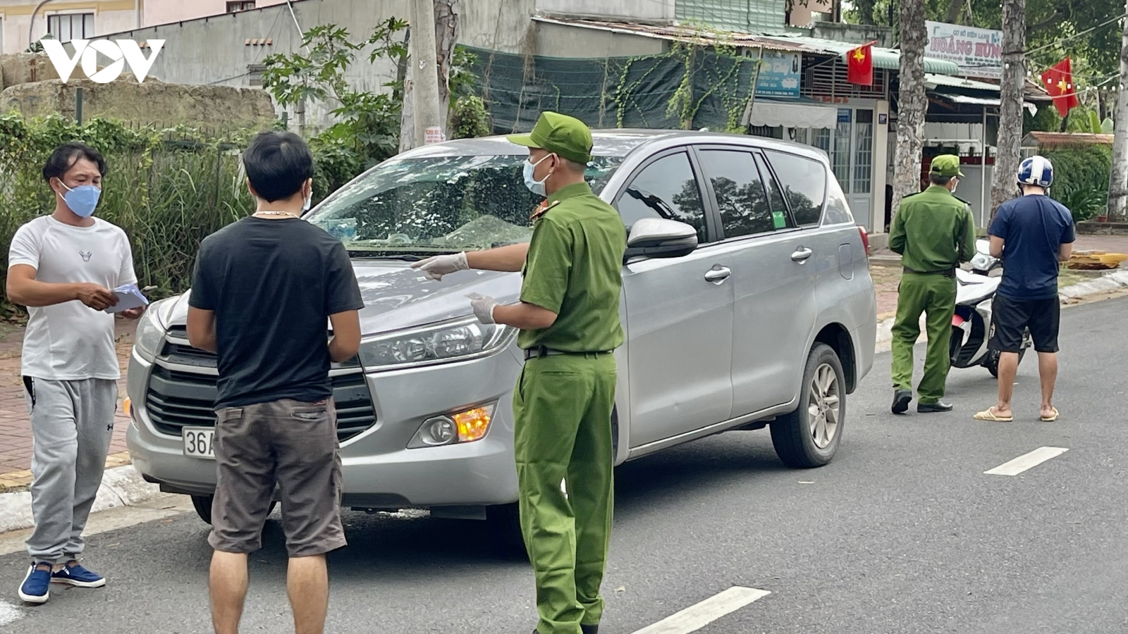 Chống dịch ở Vũng Tàu vẫn còn “chặt ngoài, lỏng trong”