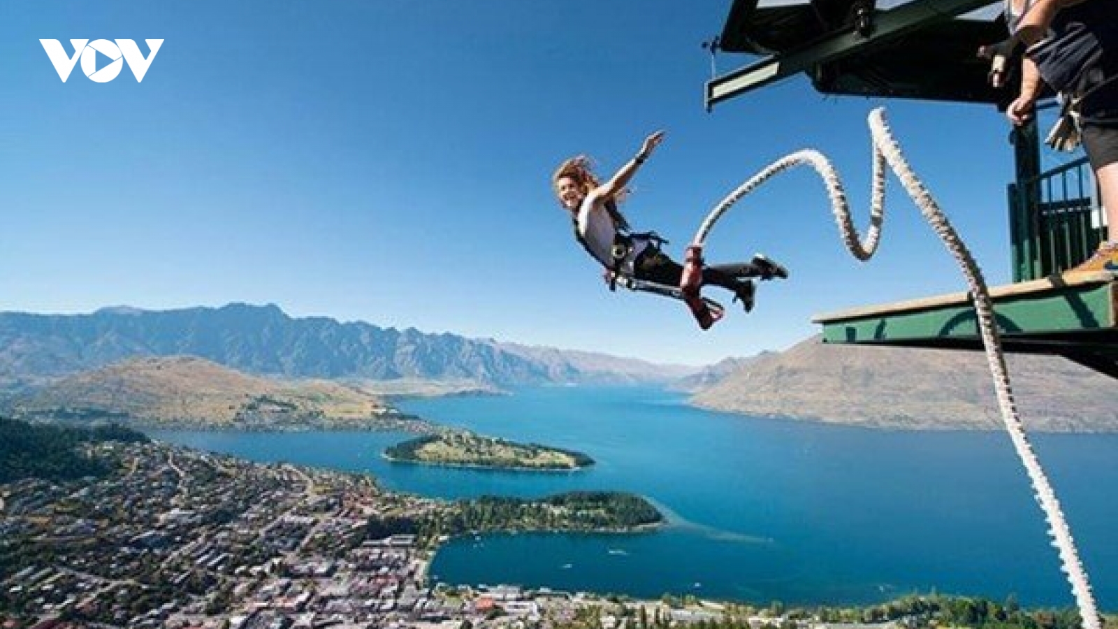 10 địa điểm nhảy bungee ấn tượng nhất thế giới