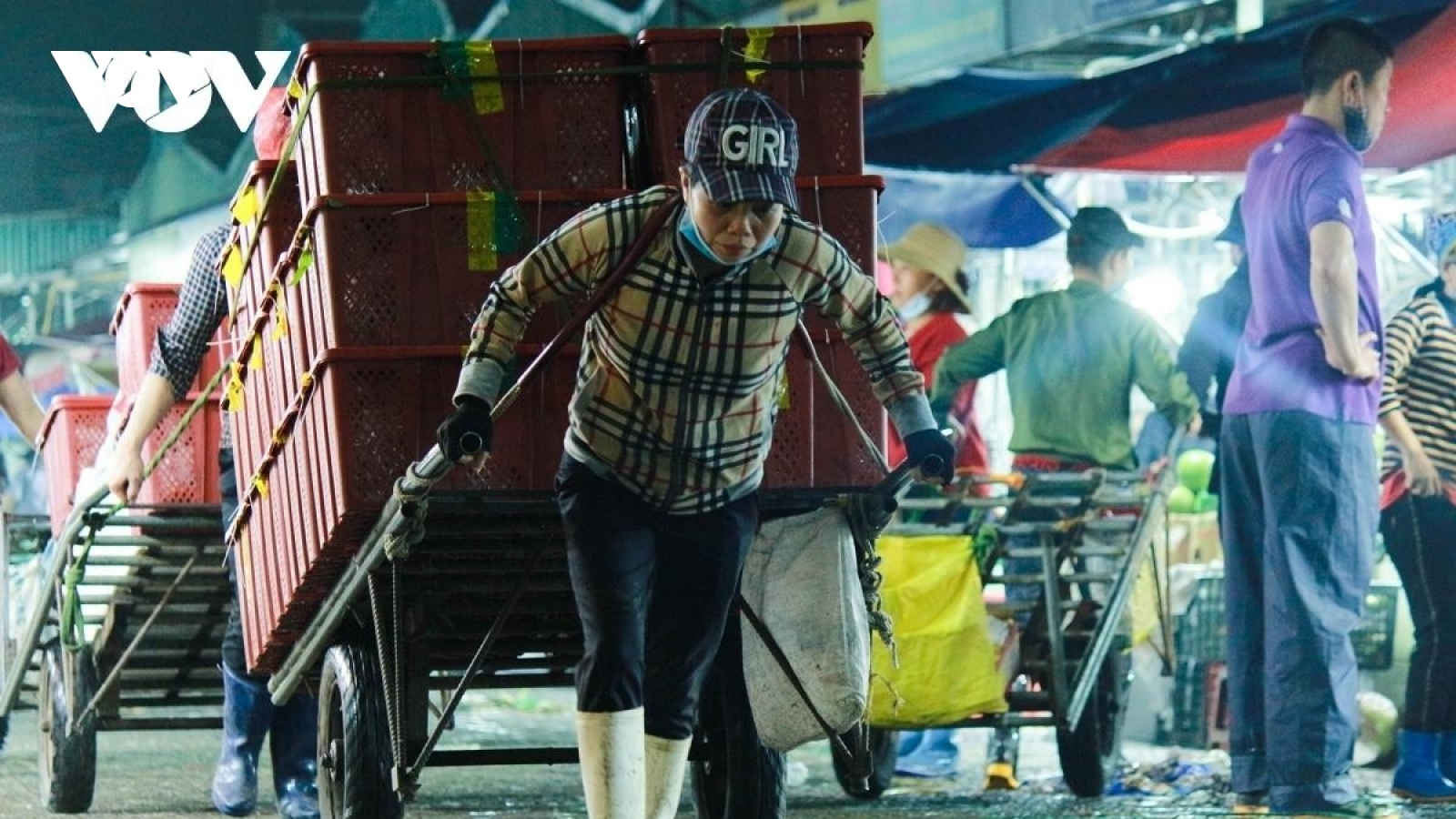 Chủ tịch Quốc hội ký ban hành Nghị quyết dùng kết dư Quỹ BHTN để hỗ trợ người lao động