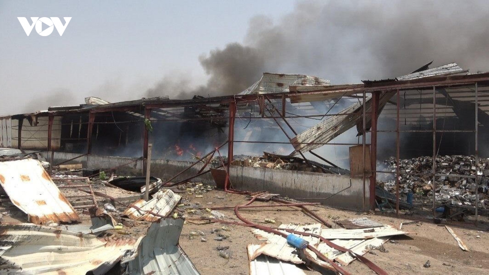 Chính phủ Yemen cáo buộc lực lượng Houthi tấn công kho hàng viện trợ