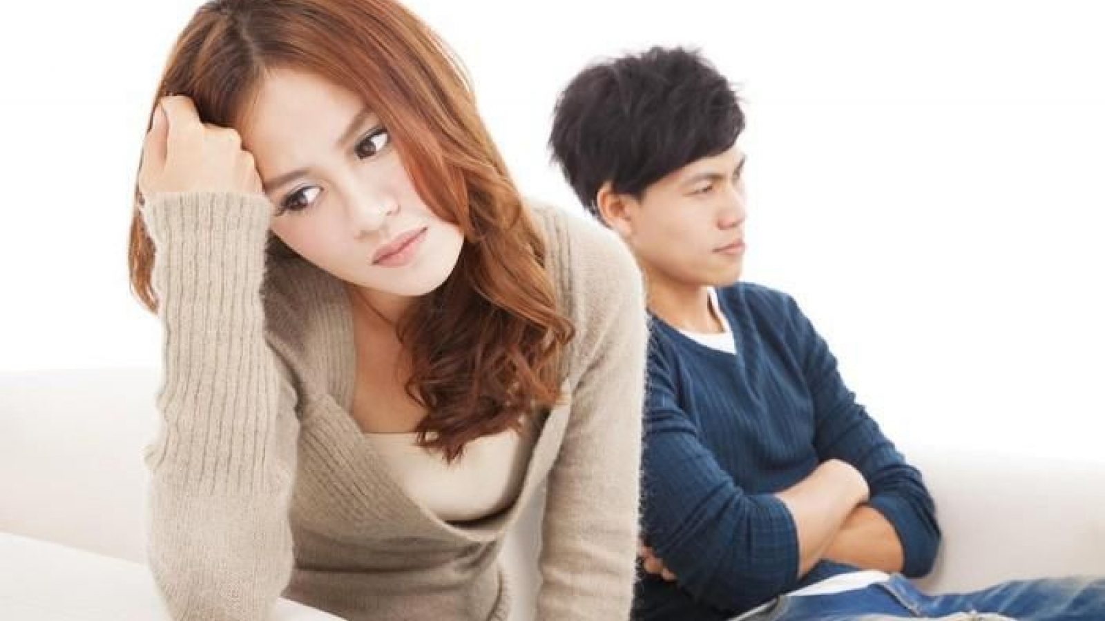 Lo lắng khi chồng thích qua lại với phụ nữ hơn tuổi 