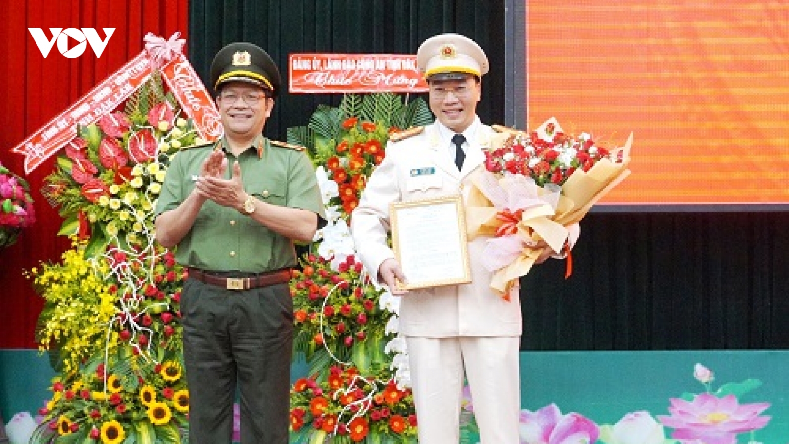 Công an các tỉnh Quảng Bình, Đắk Lắk có tân phó giám đốc