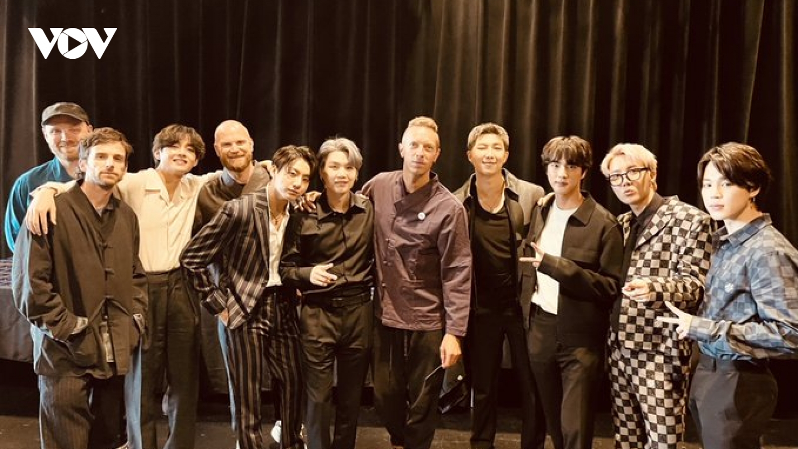 Coldplay tung teaser, ấn định ngày phát hành "My universe" kết hợp BTS