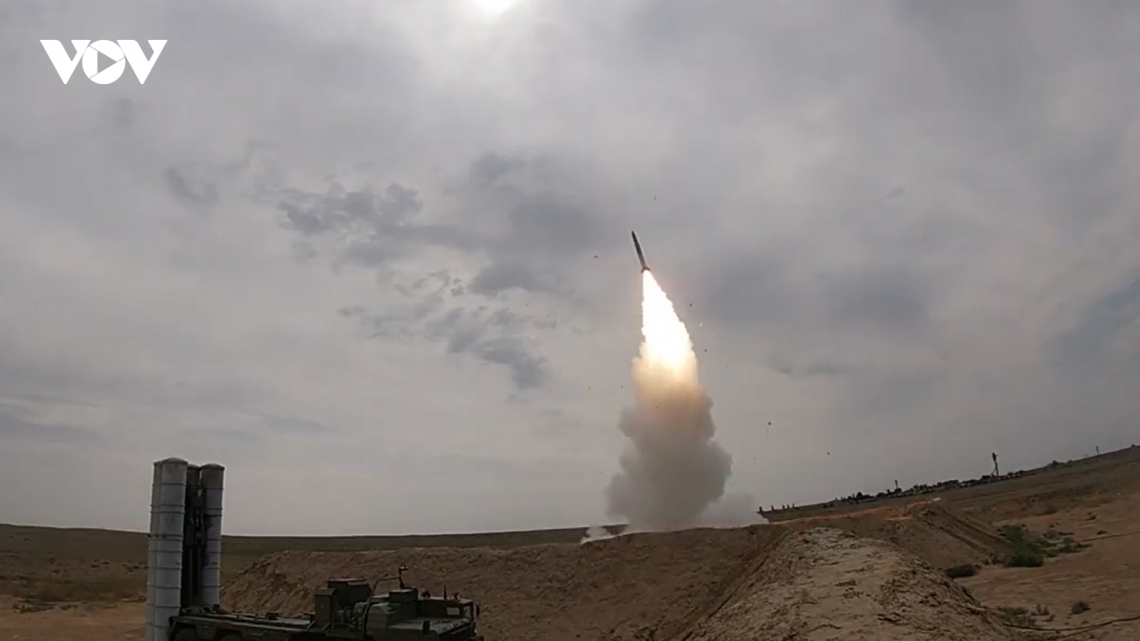 Các đơn vị S-400 của Nga tập trận bắn đạn thật