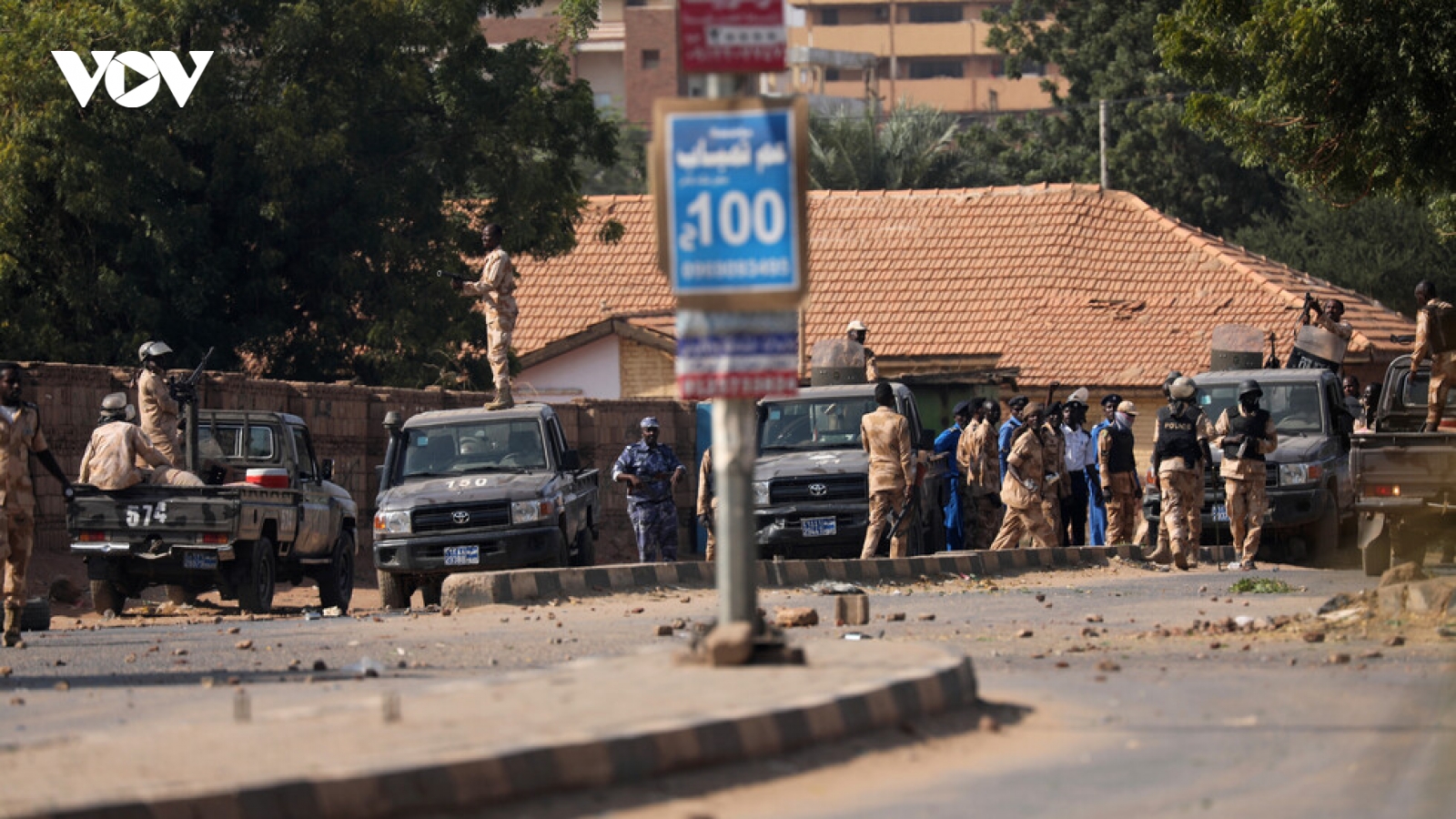 Sudan bắt giữ 40 sĩ quan âm mưu đảo chính