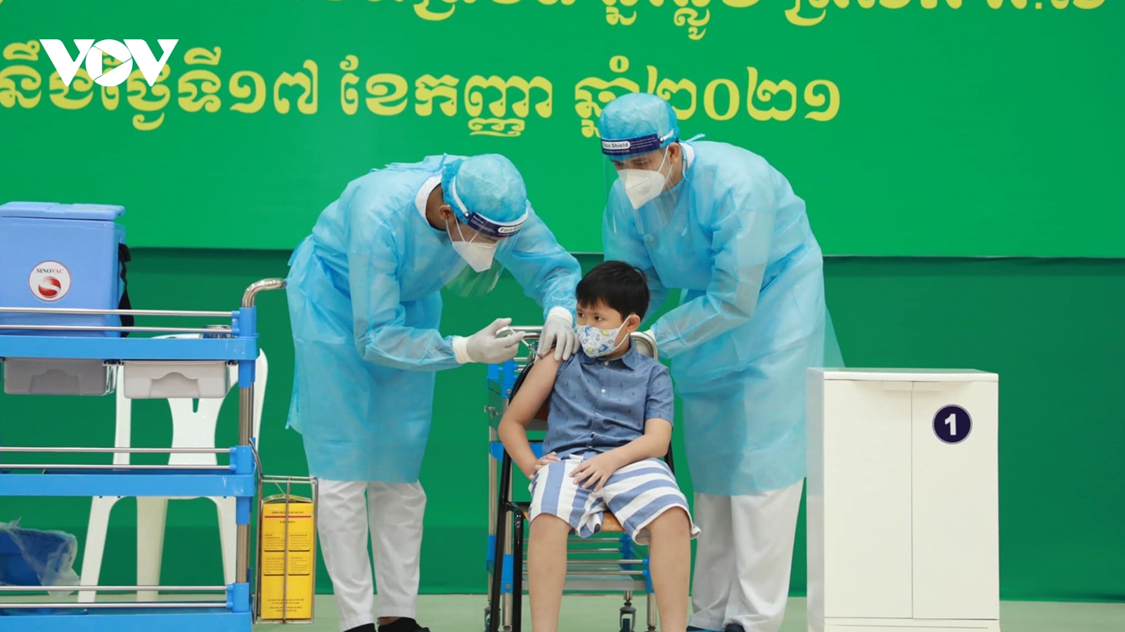 Campuchia chính thức triển khai chiến dịch tiêm vaccine Covid-19 cho trẻ từ 6-12 tuổi