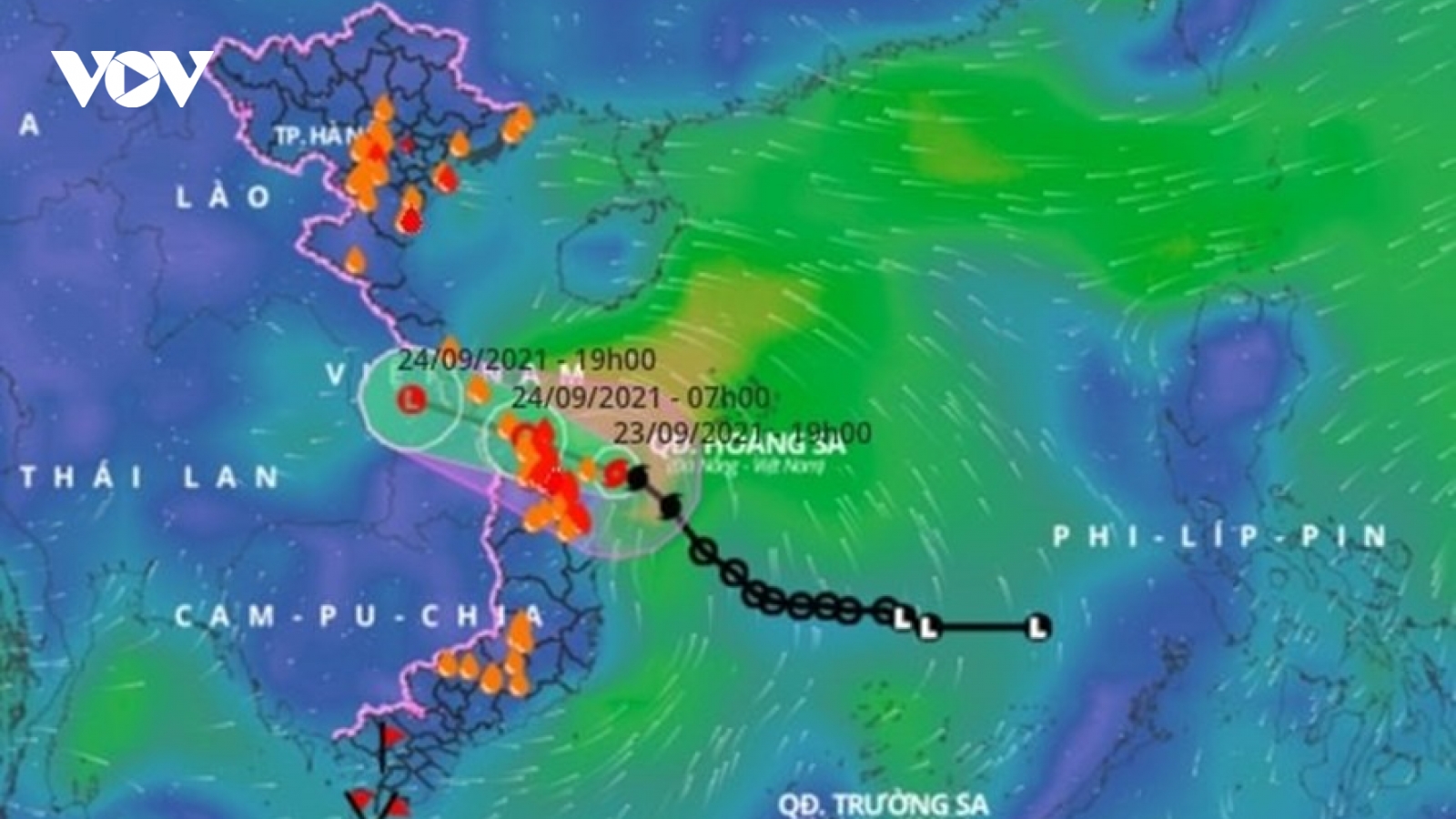 Bão số 6 cách bờ biển Đà Nẵng khoảng 120 km