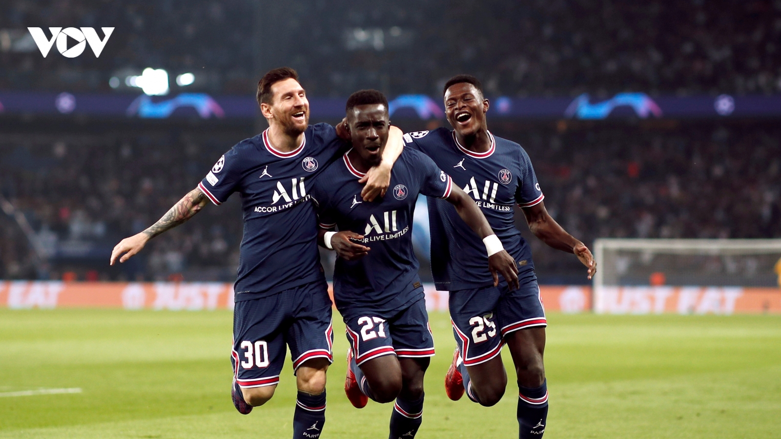 Bảng xếp hạng Cúp C1 châu Âu: Messi đưa PSG lên đầu