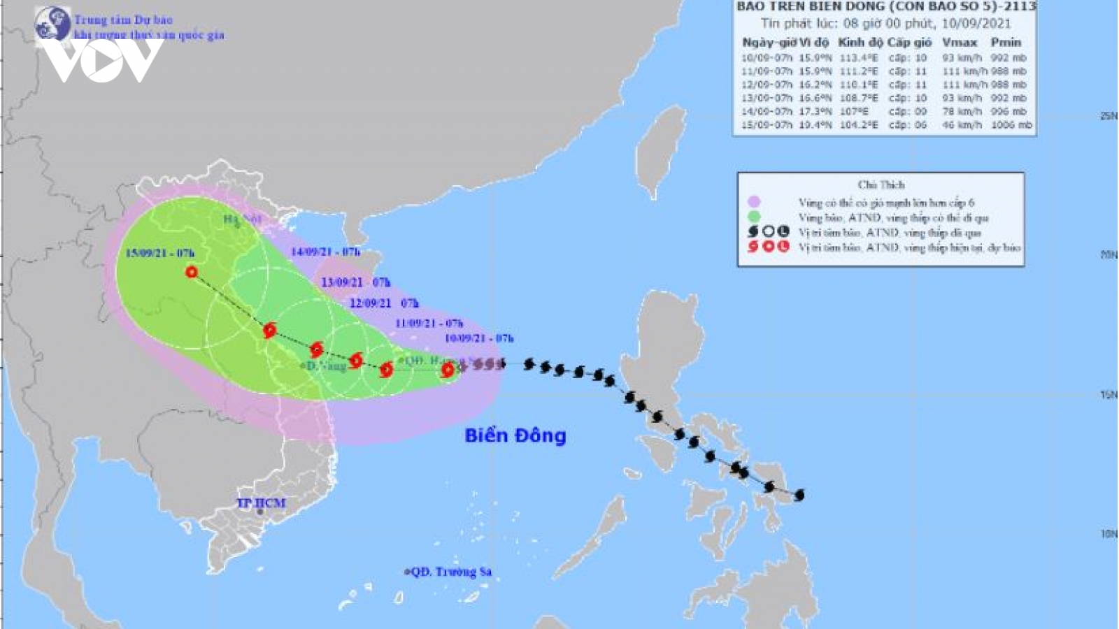 Bão số 5 cách Hoàng Sa khoảng 170km, gần tâm bão giật cấp 12