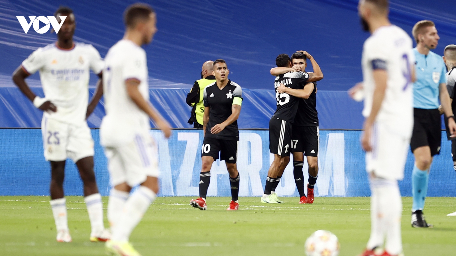 Cầu thủ từng hạ U23 Việt Nam ghi bàn, Sheriff thắng sốc Real Madrid ở Champions League
