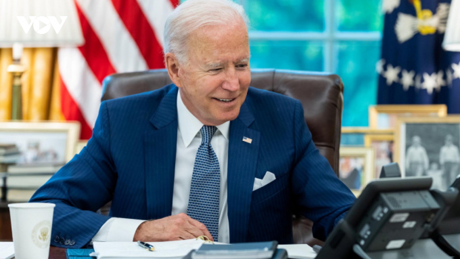 Căng thẳng ngoại giao Pháp-Mỹ hạ nhiệt sau cuộc điện đàm Biden-Macron
