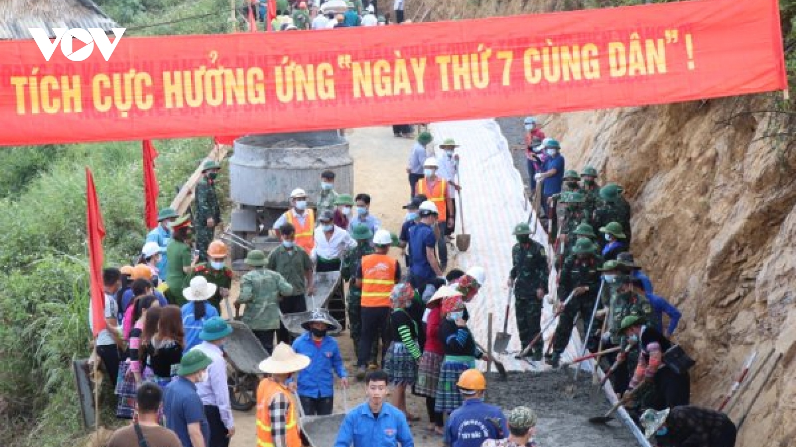 Hơn 200 cán bộ ở Yên Bái tham gia “Ngày thứ Bảy cùng dân”