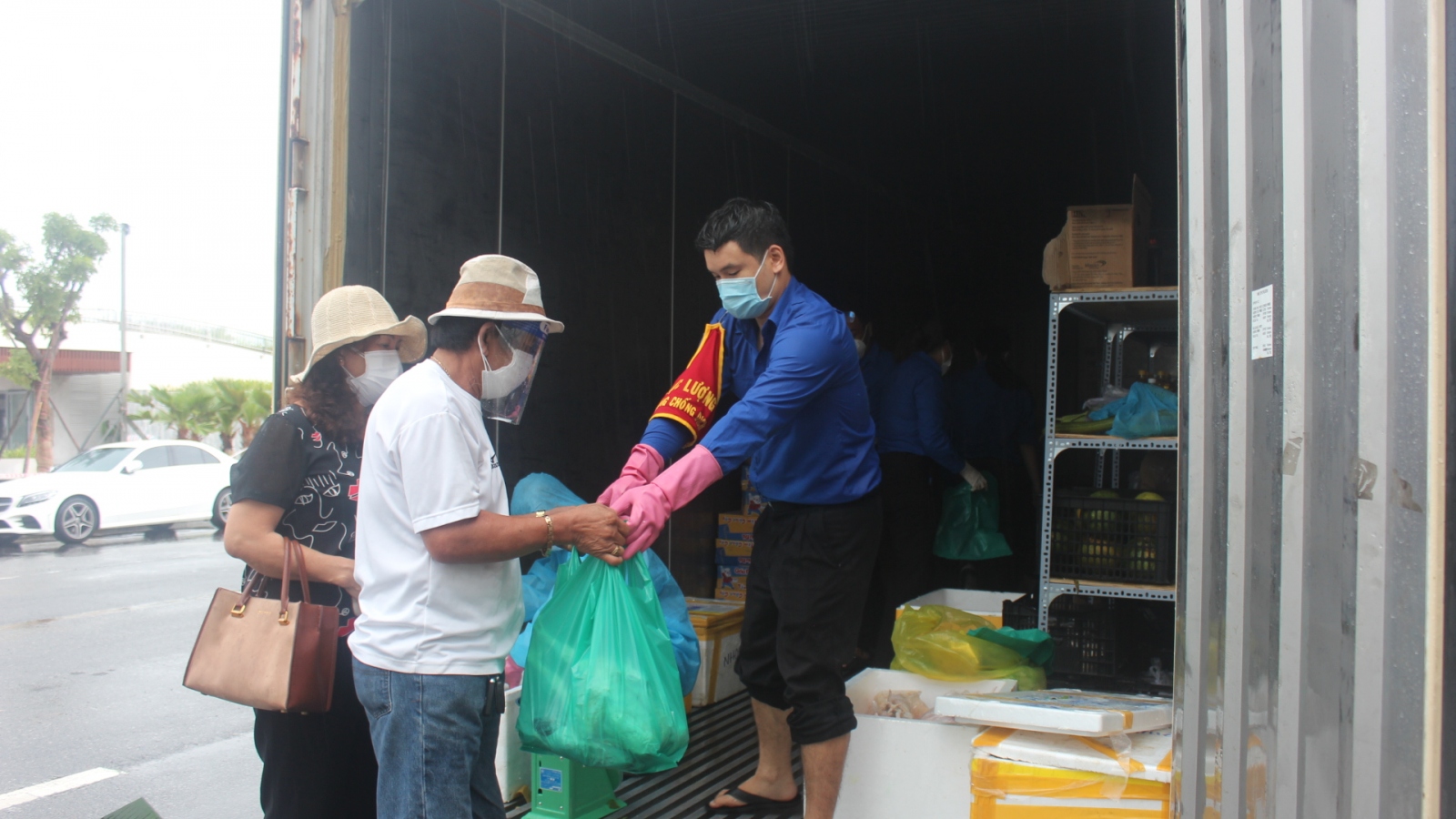 Đà Nẵng duy trì 22 điểm bán hàng cung ứng lương thực cho người dân