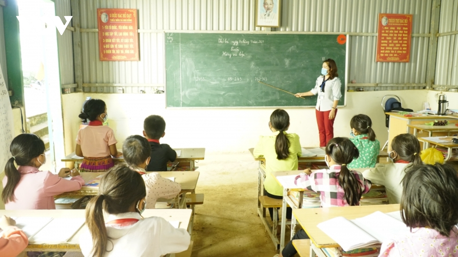 Nhiều thách thức với giáo dục vùng khó ở huyện vùng cao Điện Biên Đông
