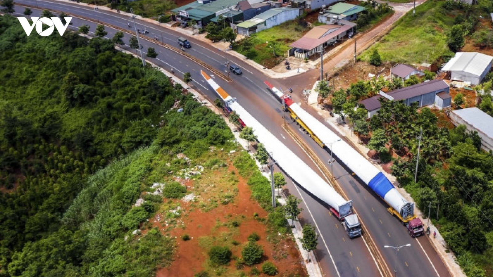 Thu hồi giấy phép xe chở thiết bị điện gió Công ty Trung Nam do vi phạm phòng dịch