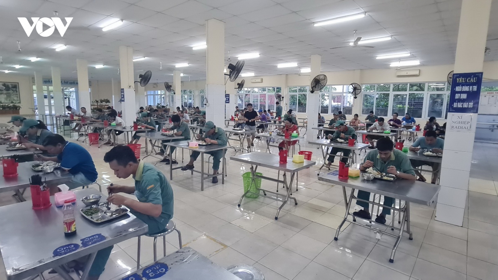 Doanh nghiệp ở Đà Nẵng thuê khách sạn cho người lao động lưu trú duy trì sản xuất