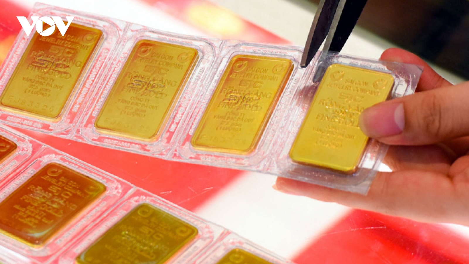 Giá vàng trong nước giảm 600.000 đồng/lượng