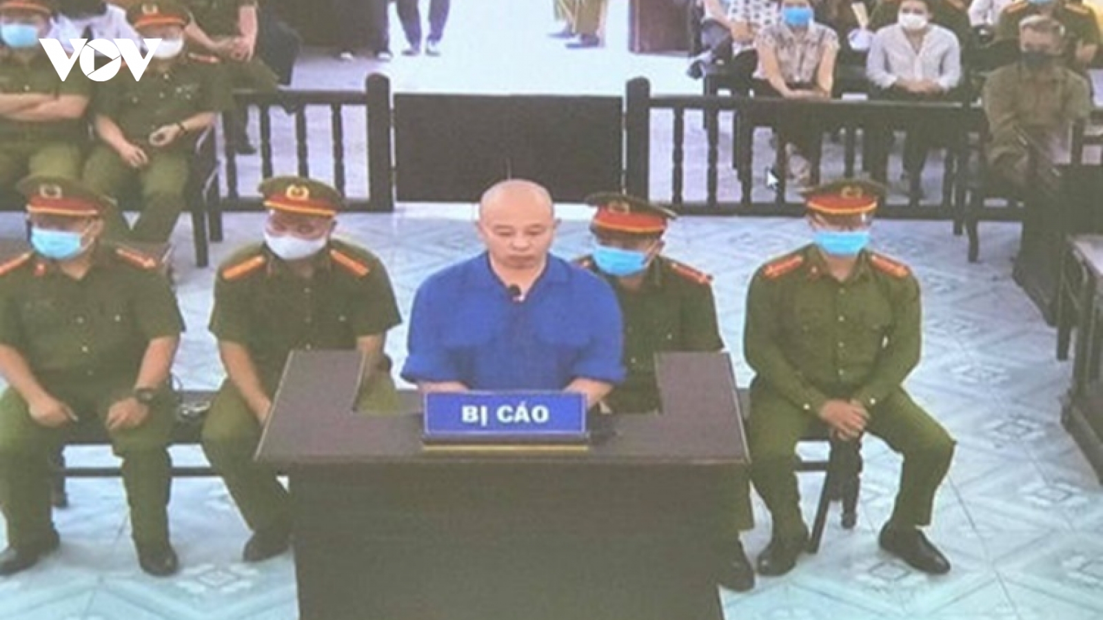 Hoãn phiên tòa xét xử Nguyễn Xuân Đường và con nuôi vụ xâm phạm chỗ ở