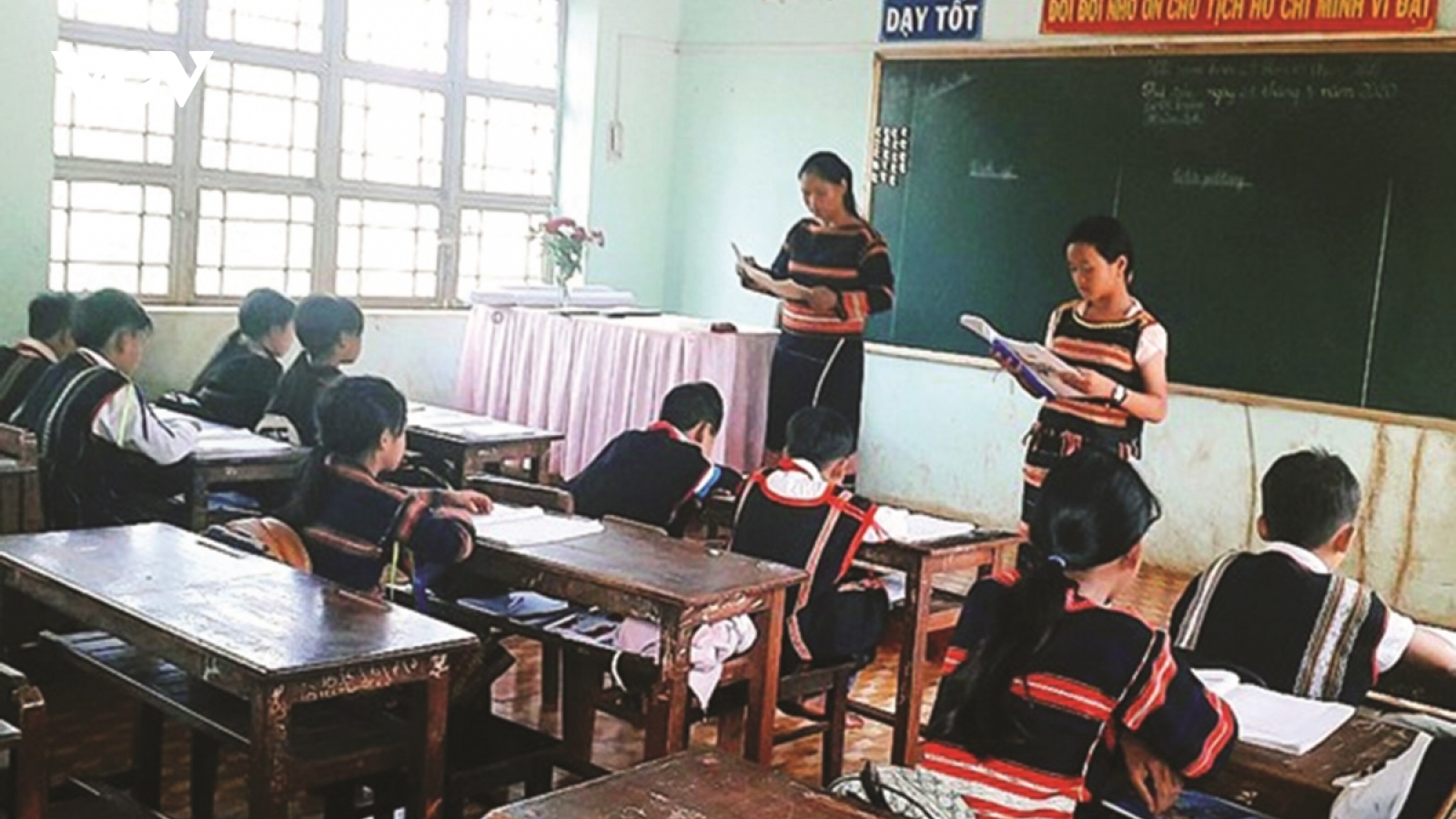 Đến năm 2030, cả nước cần khoảng 9.000 giáo viên dạy tiếng dân tộc thiểu số