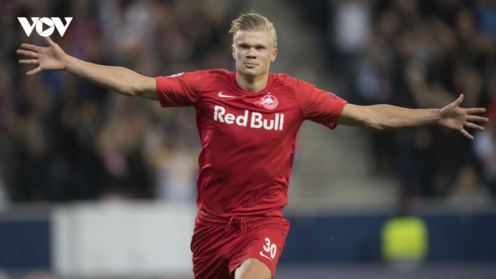 Ngày này năm xưa: Haaland lập hat-trick ngay ngày ra mắt Champions League
