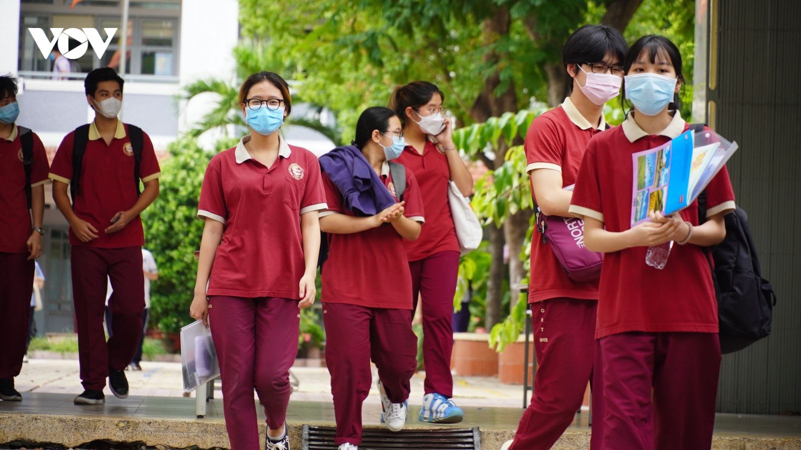 TP.HCM miễn 100% học phí học kỳ I cho học sinh công lập và ngoài công lập