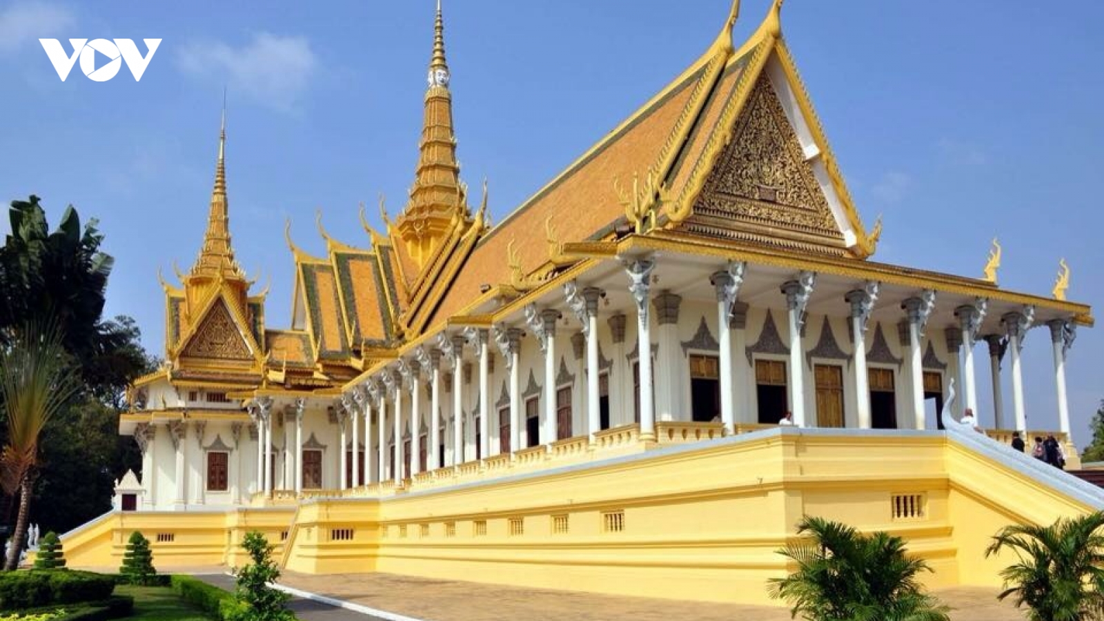 Campuchia bác bỏ thông tin Thái tử muốn mua đội bóng đá tại Pháp