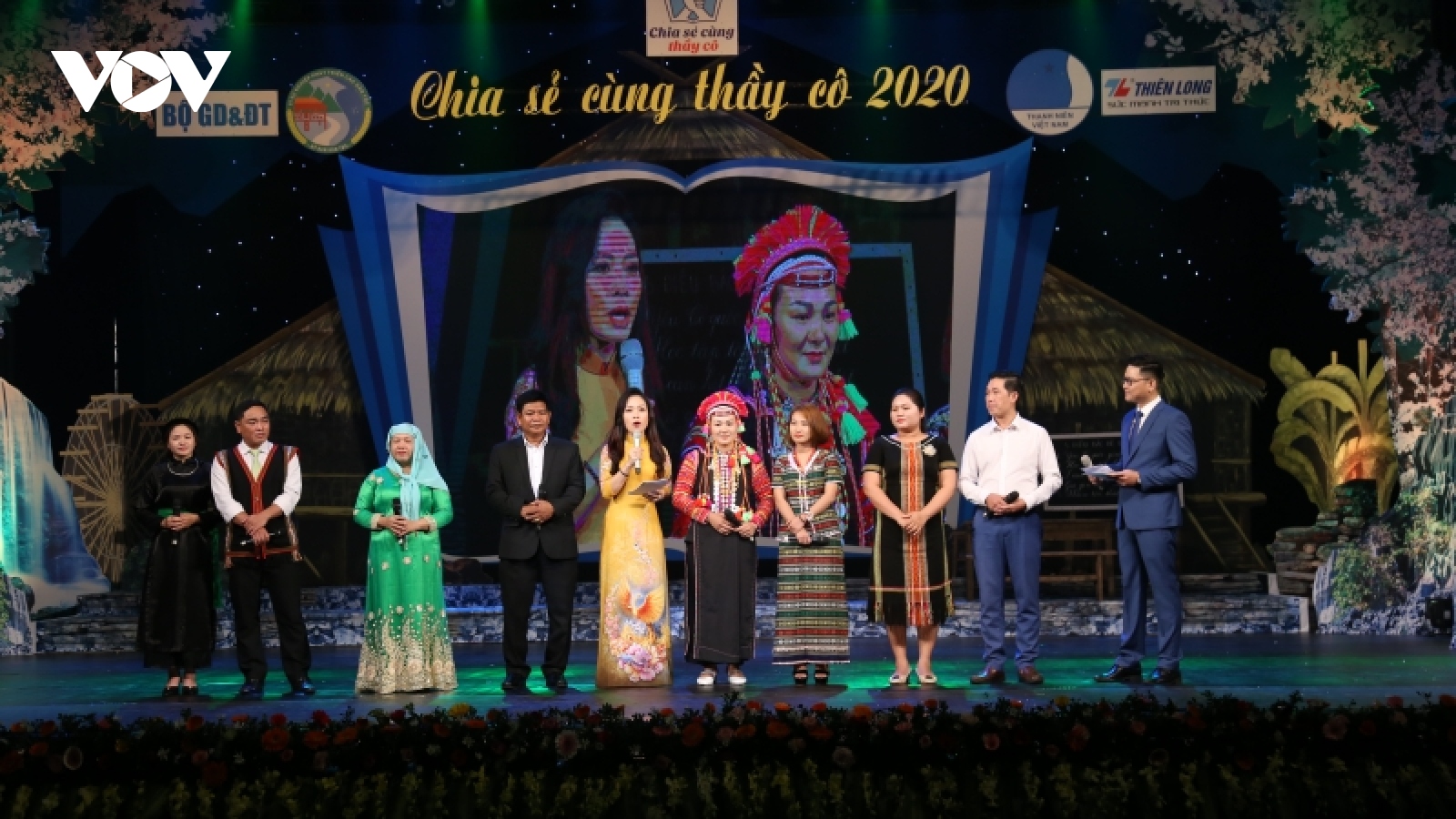 “Chia sẻ cùng thầy cô năm 2021” tuyên dương giáo viên có nhiều sáng kiến trong dạy học