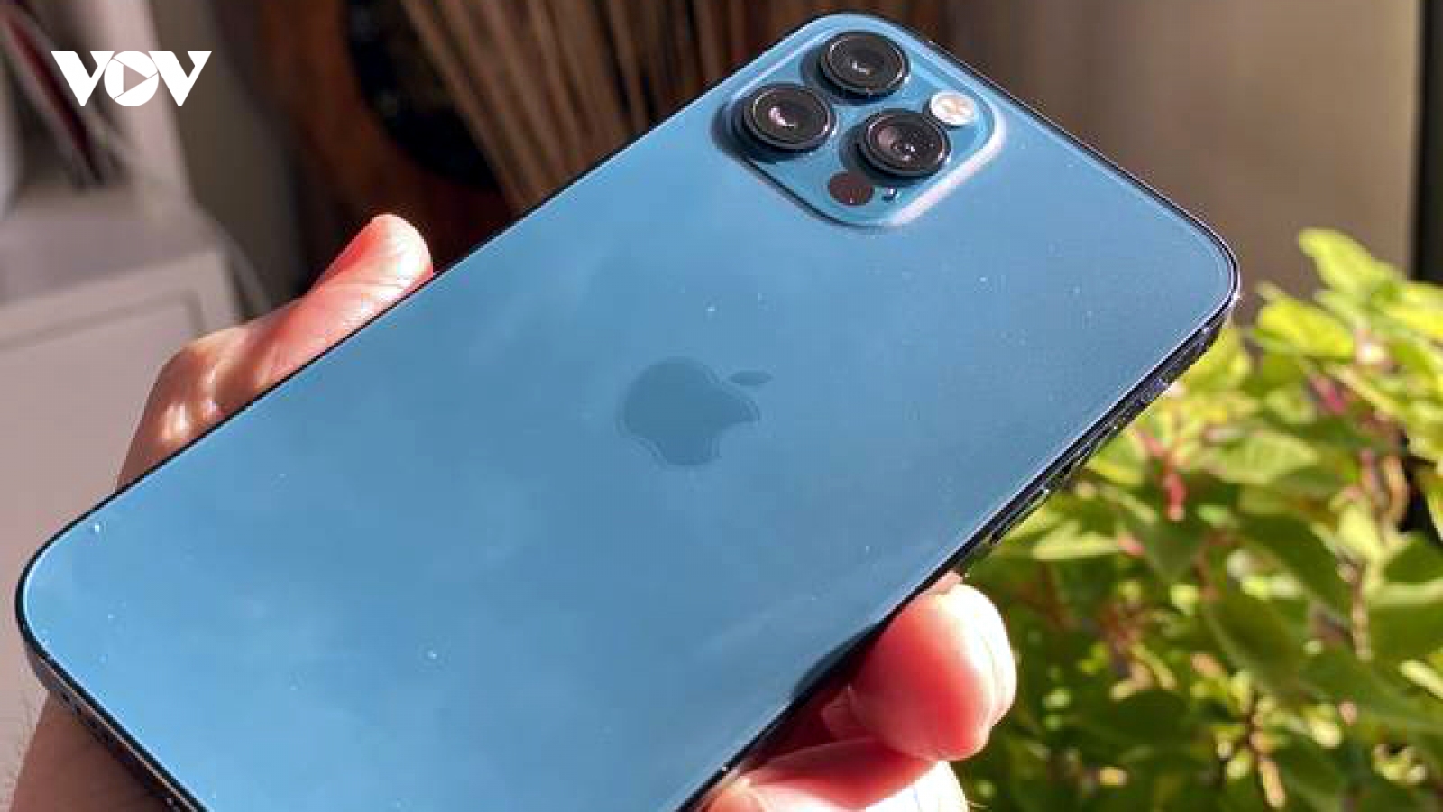 Chiếc iPhone có thể gập đầu tiên sẽ sớm có mặt trên thị trường