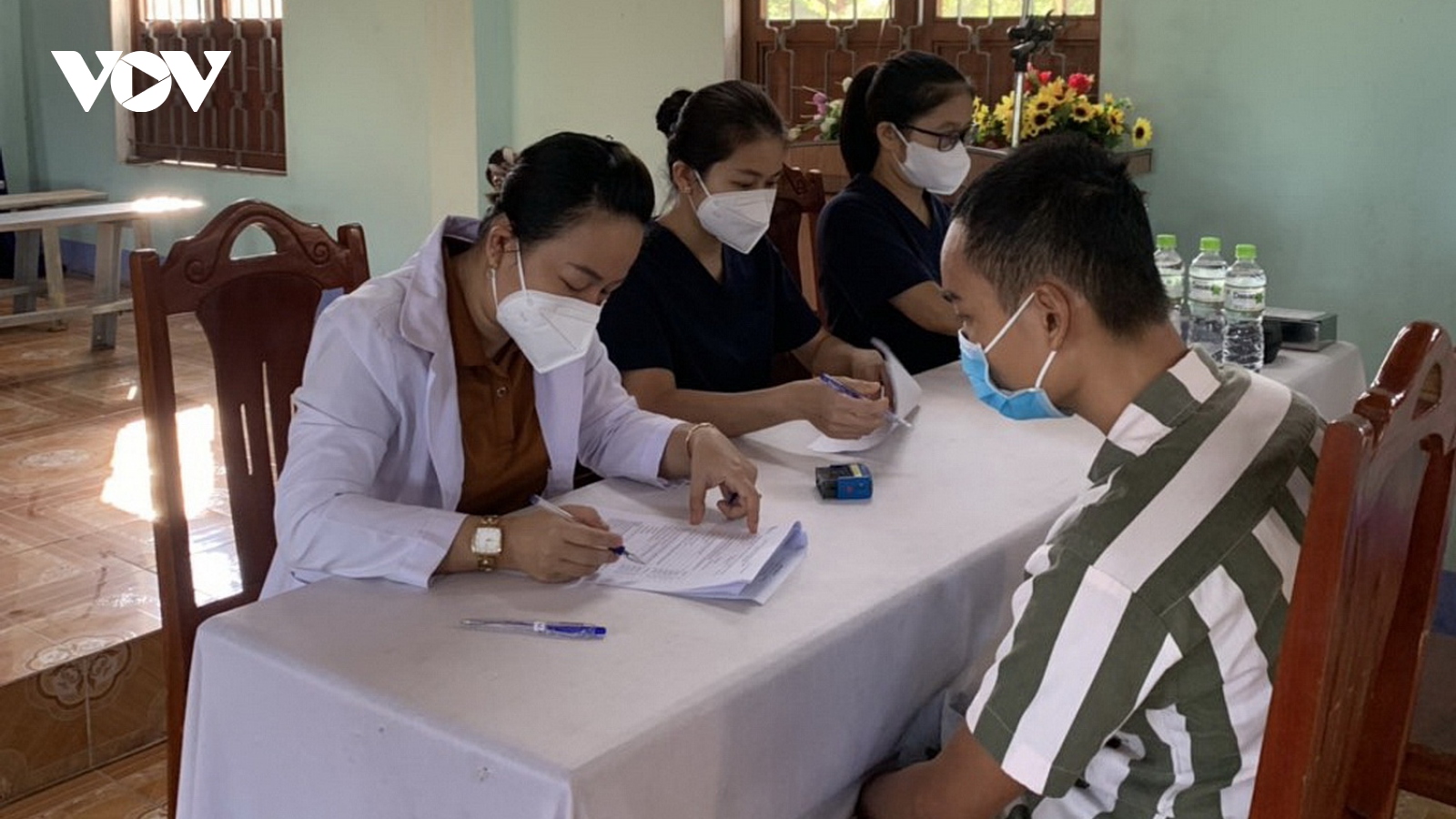 Đà Nẵng tiêm vaccine COVID-19 cho gần 1.000 phạm nhân