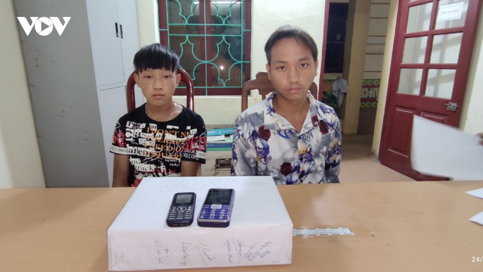Phá chuyên án, bắt 2 đối tượng, thu 6 bánh heroin