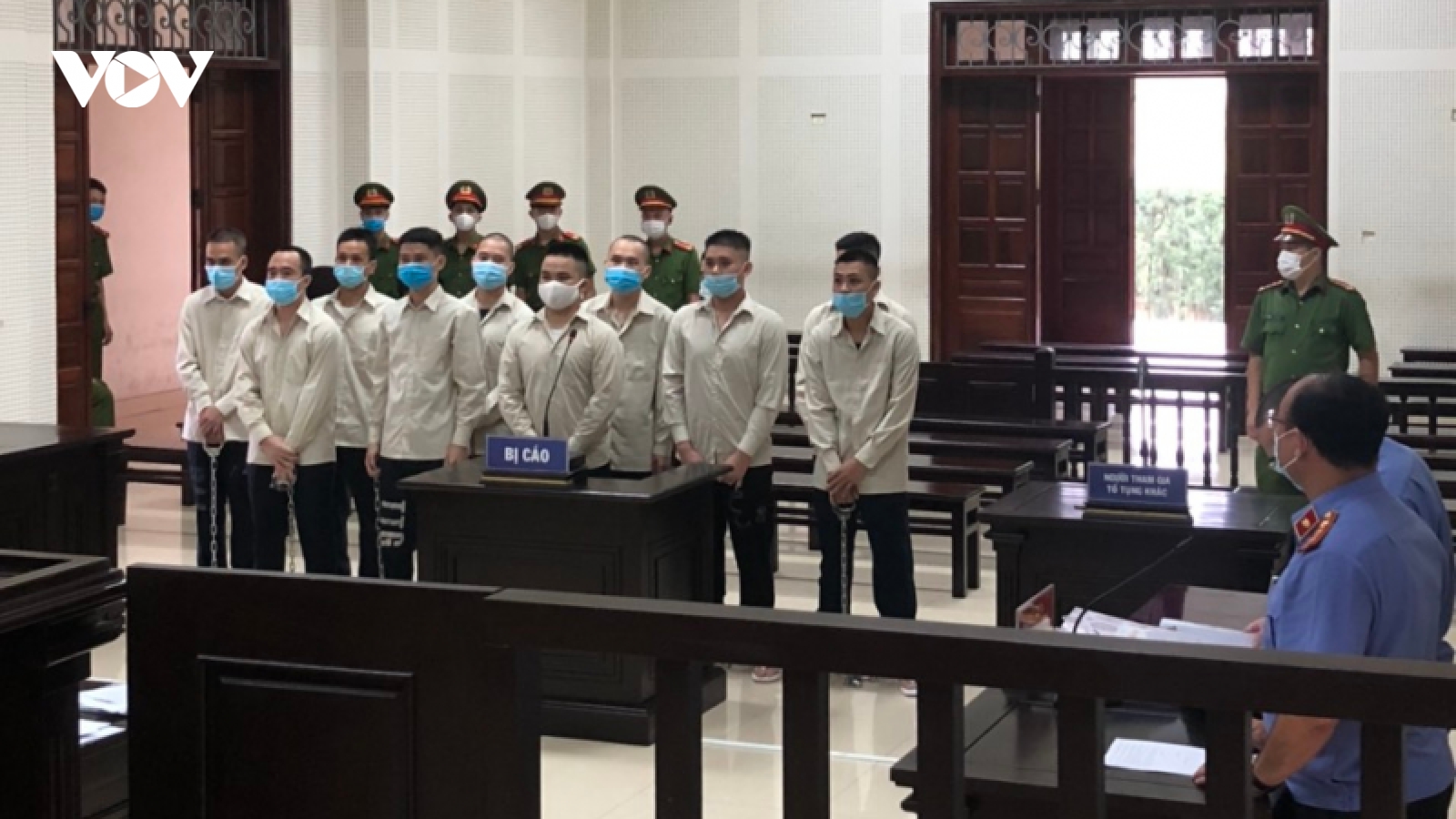Xét xử 11 đối tượng về hành vi mua bán, sử dụng trái phép chất ma túy